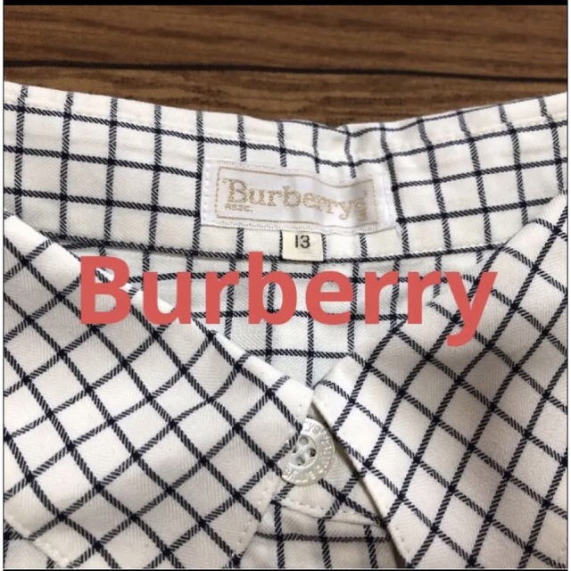 BURBERRY(バーバリー)のBurberry シャツ レディース 白　13号 レディースのトップス(シャツ/ブラウス(長袖/七分))の商品写真