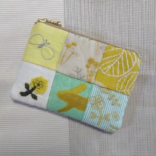 ミナペルホネン カドルパース 財布 forest diamond 完売のイエロー 買激安