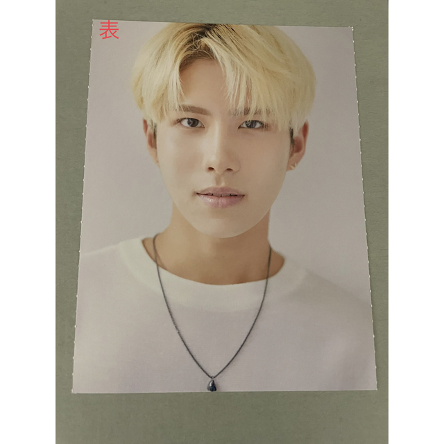 A.C.E 2019 SEASON'S GREETING ポストカード　ワウ エンタメ/ホビーのタレントグッズ(アイドルグッズ)の商品写真