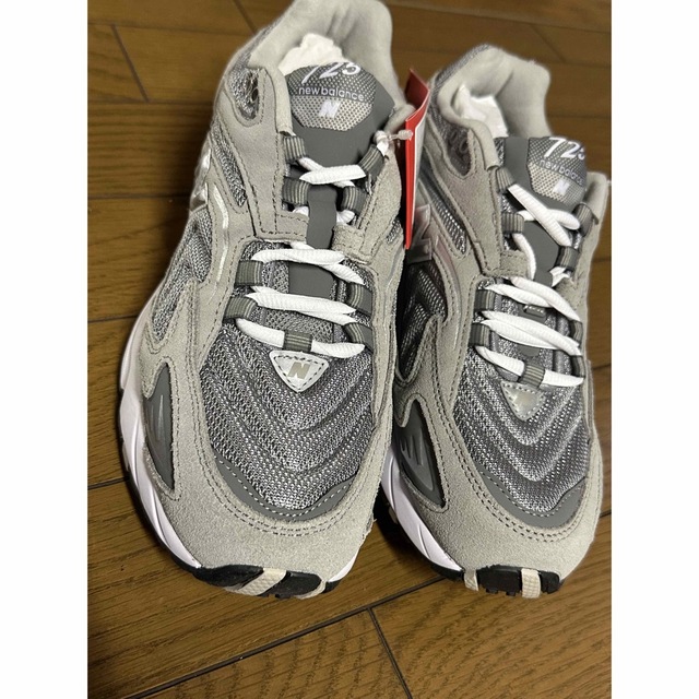 New Balance(ニューバランス)のyyyyy様専用NEW BALANCE / ML725P  ニューバランス レディースの靴/シューズ(スニーカー)の商品写真