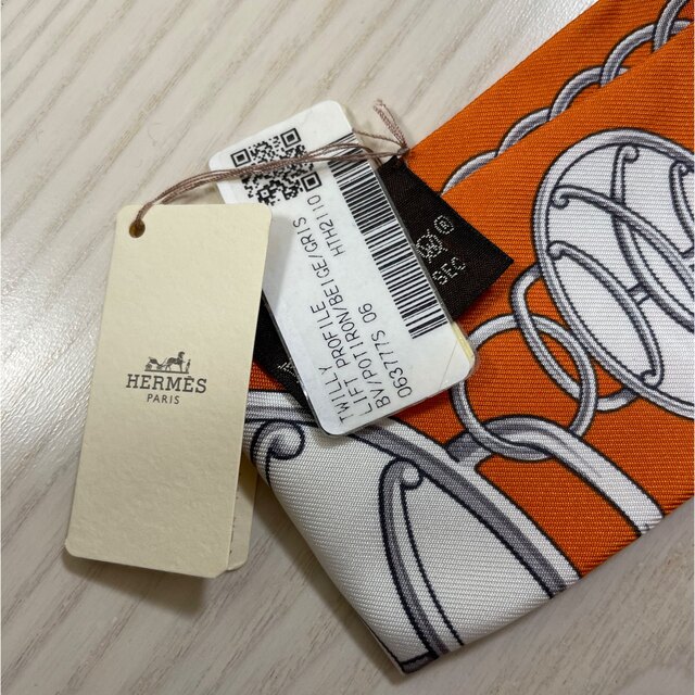 HERMES】新品未使用 ツイリー 2021 オレンジ HERMES】新品未使用 ツイリー 2021 オレンジ