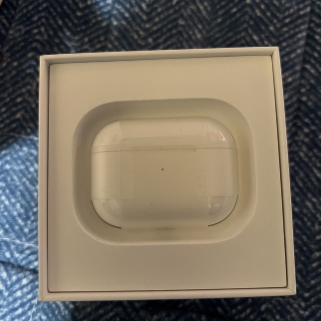 APPLE AirPods Pro ワイヤレス充電ケースのみ 2