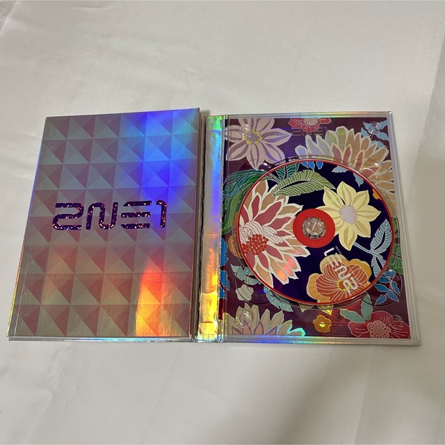 2NE1 ファーストアルバム 韓国語 TO ANYONE エンタメ/ホビーのCD(K-POP/アジア)の商品写真