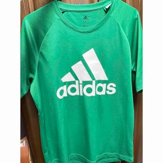 アディダス(adidas)のadidasTシャツ(Tシャツ/カットソー(半袖/袖なし))