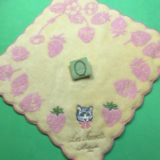 ラデュレ(LADUREE)のLADUREE…ミニタオル…新品未使用(ハンカチ)