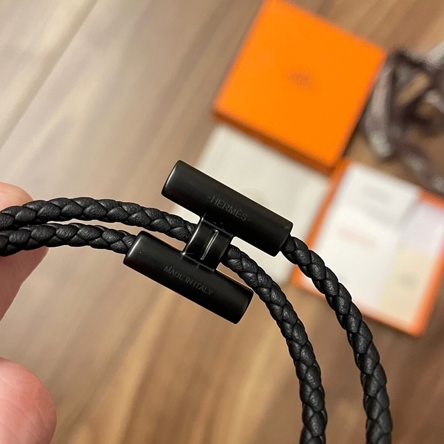 在庫有り お買い得 エルメス レザーブレスレット ラファエル着用