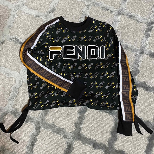 FENDI♡スウェット