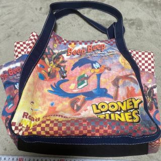 ディズニー(Disney)の美品　LOONEY TUNES トートバッグ　ハンドバッグ(トートバッグ)