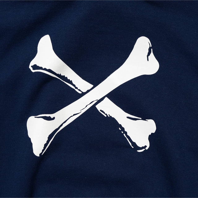 W)taps(ダブルタップス)のWTAPS CROSS BONES HOODY COTTON NAVY 03 L メンズのトップス(パーカー)の商品写真