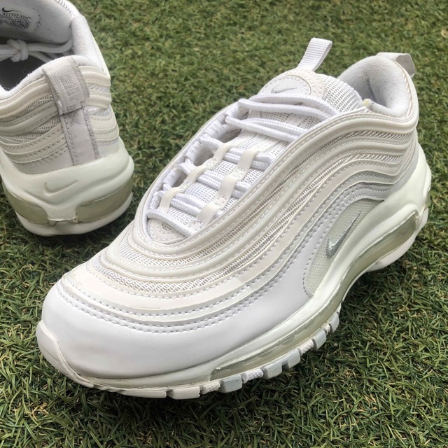 NIKE(ナイキ)の美品22.5 NIKE AIRMAX 97ナイキ  エアマックス97 HT929 レディースの靴/シューズ(スニーカー)の商品写真