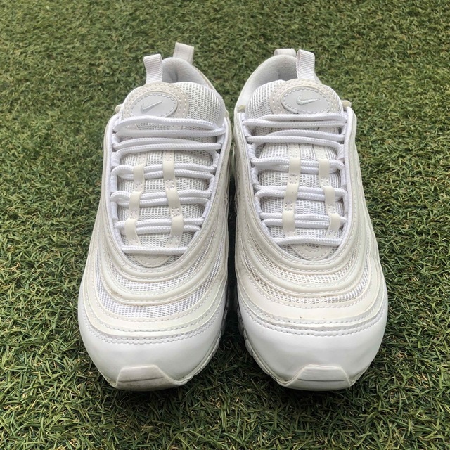 NIKE(ナイキ)の美品22.5 NIKE AIRMAX 97ナイキ  エアマックス97 HT929 レディースの靴/シューズ(スニーカー)の商品写真