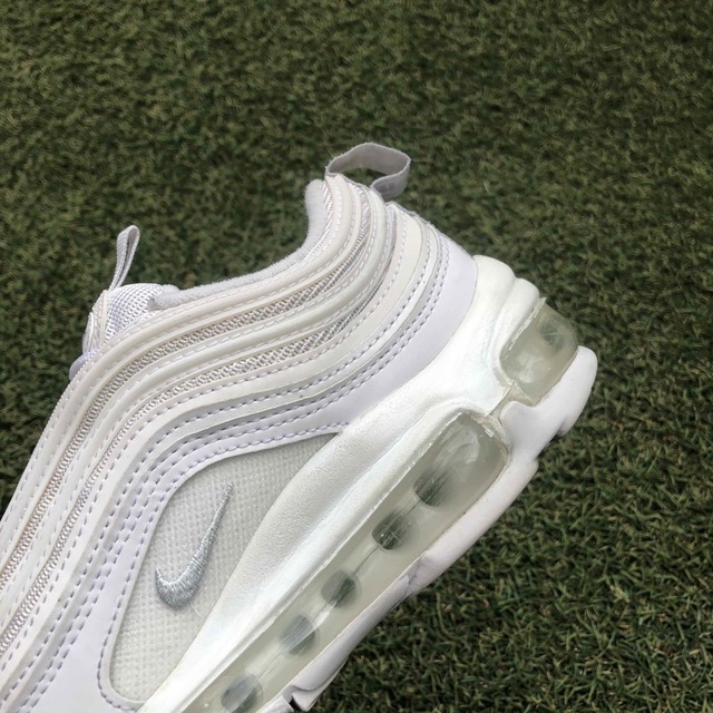 NIKE(ナイキ)の美品22.5 NIKE AIRMAX 97ナイキ  エアマックス97 HT929 レディースの靴/シューズ(スニーカー)の商品写真