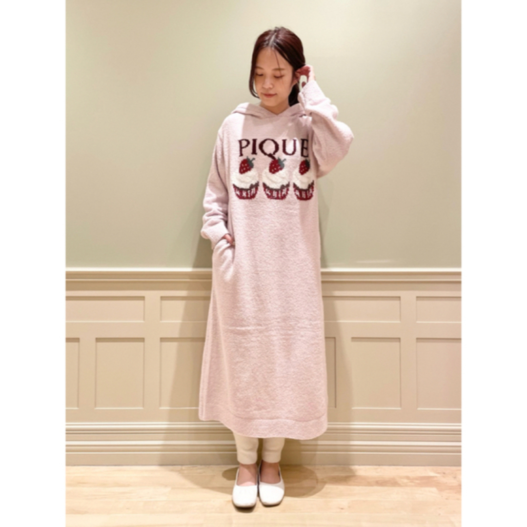 新品 ジェラートピケ モチーフジャガードフード付きロングワンピース カップケーキ