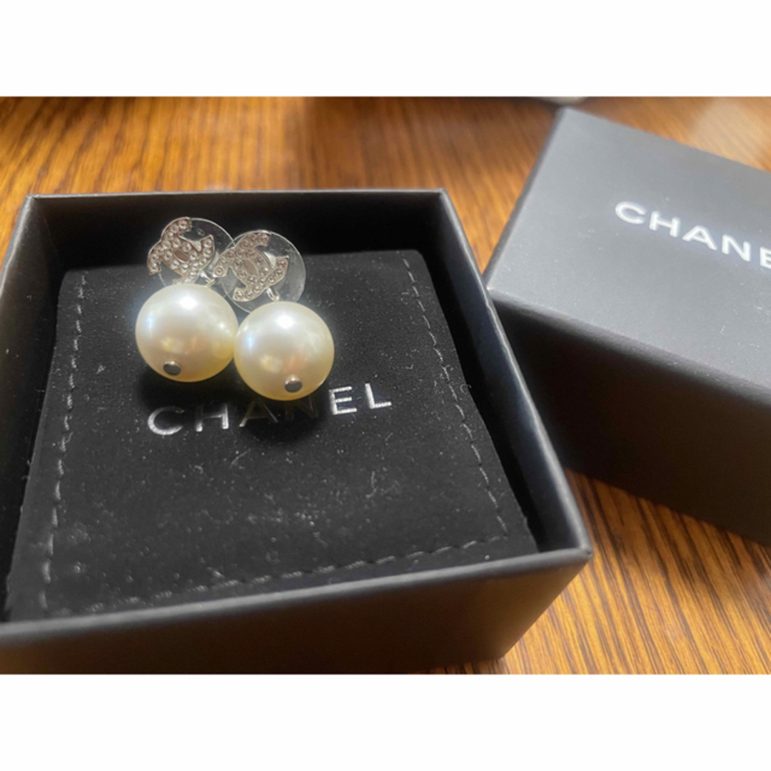 美品　CHANEL ピアスレディース