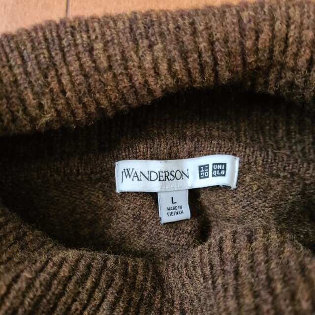 J.W.ANDERSON(ジェイダブリューアンダーソン)のUNIQLO  JW ANDERSON  ラムタートルネック  セーター コラボ メンズのトップス(ニット/セーター)の商品写真