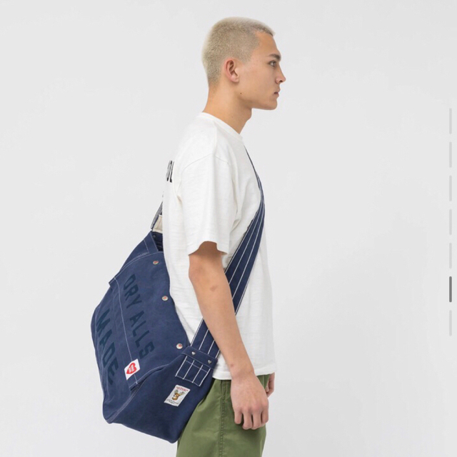 完売品 HUMAN MADE MAIL BAG NAVY オマケ付き！ バッグ