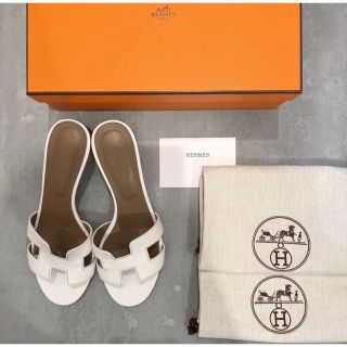 エルメス(Hermes)のHERMES エルメス　オアジス　36.5 ホワイト(サンダル)