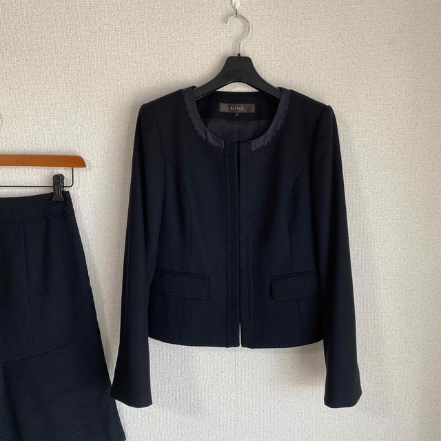 ReFLEcT - リフレクト ノーカラー スーツ 7 W64 濃紺 面接 入学 未使用