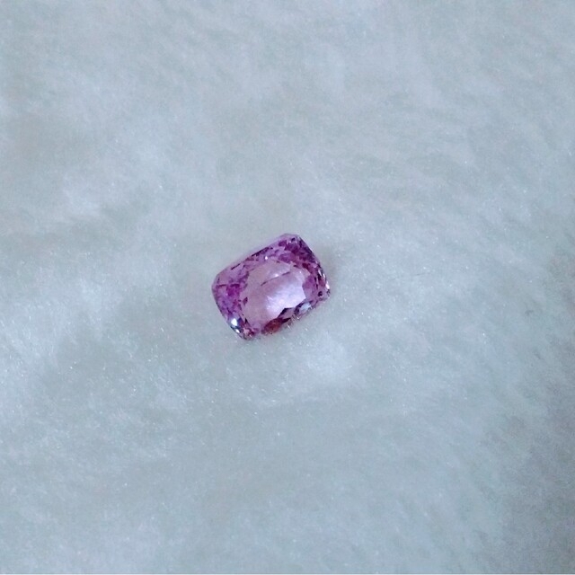 クンツァイトルース＊〈4.371ct〉