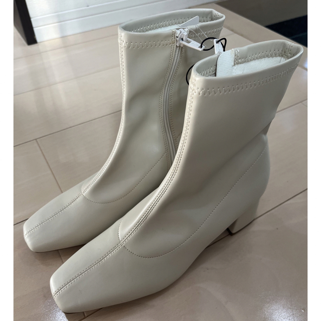 GU(ジーユー)のGU boots レディースの靴/シューズ(ブーツ)の商品写真