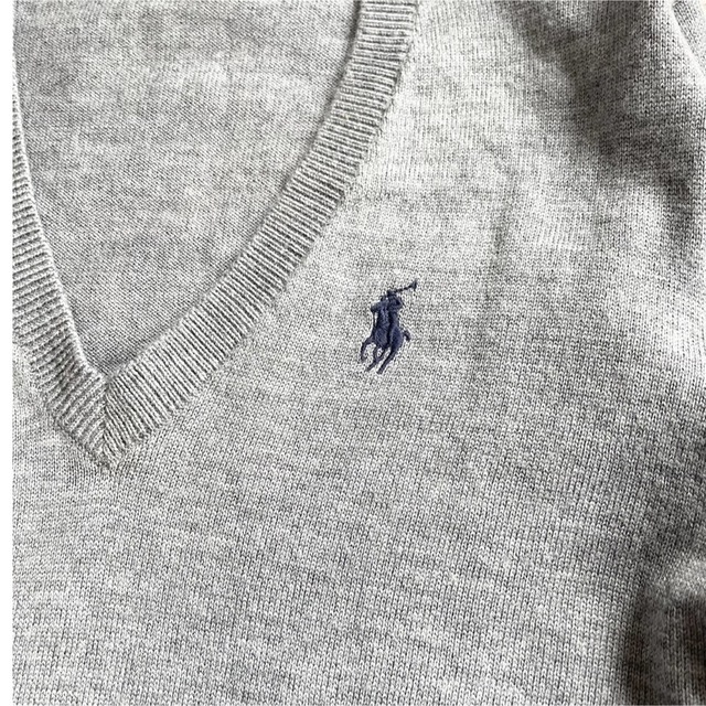 Ralph Lauren(ラルフローレン)の【美品】ポロゴルフ ラルフローレン Vネック セーター ニット ポニー刺繍グレー メンズのトップス(ニット/セーター)の商品写真