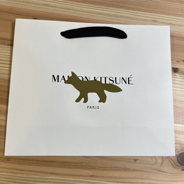 MAISON KITSUNE'(メゾンキツネ)のメゾンキツネ レディースのバッグ(ショップ袋)の商品写真