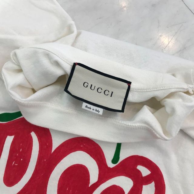 Gucci(グッチ)の★美品★GUCCI　beverly hills　Tシャツ　チェリー　21SS レディースのトップス(Tシャツ(半袖/袖なし))の商品写真