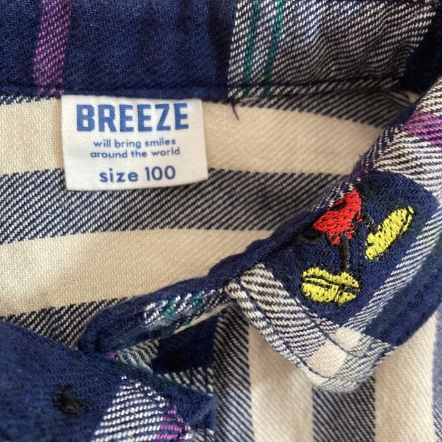 BREEZE(ブリーズ)の専用　ブリーズ　ミッキー　刺繍　シャツ　100サイズ　中古 キッズ/ベビー/マタニティのキッズ服男の子用(90cm~)(ブラウス)の商品写真