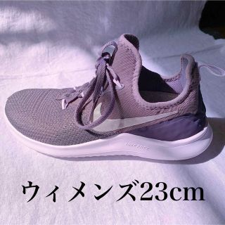 ナイキ(NIKE)のNIKE FREE ウィメンズ23cm(スニーカー)