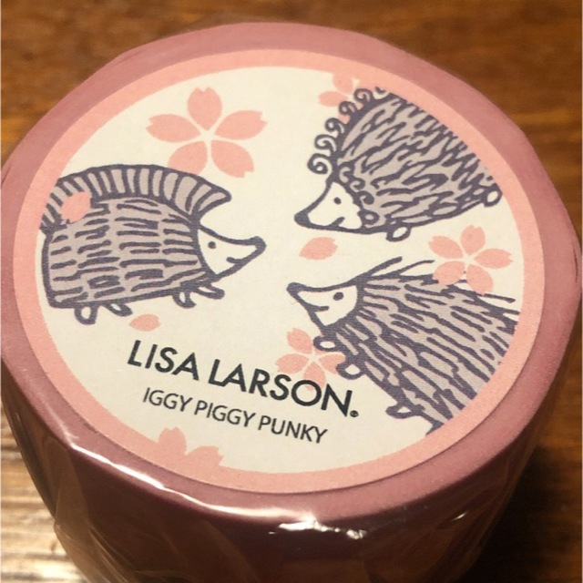 Lisa Larson(リサラーソン)の●匿名配送●リサ ラーソン太幅マスキングテープ  さくらのはりねずみ新品未開封品 エンタメ/ホビーのアート用品(その他)の商品写真