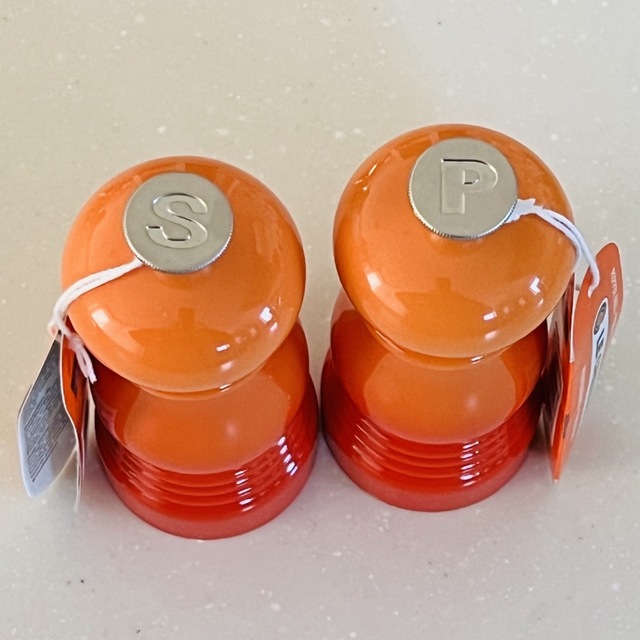 ☆新品☆ルクルーゼ Le Creuset ソルト&ペッパーミルセット