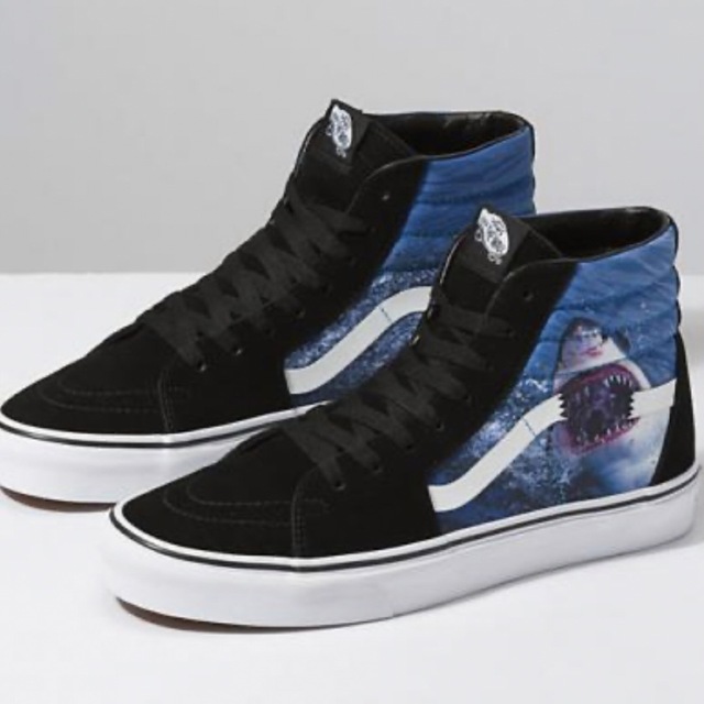 VANS - 激レア vans shark week ハイカット VANSのスニーカー
