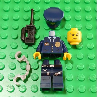 レゴ(Lego)の【新品】LEGO 警察官ポリスフィグ《Ｎ》レゴ ミニフィギュア アイテム(その他)