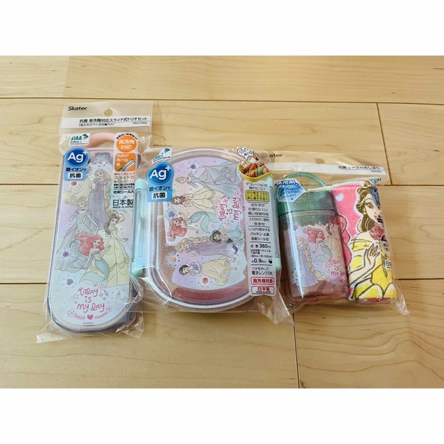 新品プリンセス　お弁当箱　お箸セット　おしぼり インテリア/住まい/日用品のキッチン/食器(弁当用品)の商品写真