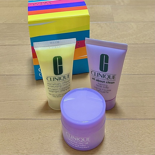 CLINIQUE(クリニーク)のCLINIQUE ギフト クラリファイングローションセット23 コスメ/美容のスキンケア/基礎化粧品(化粧水/ローション)の商品写真