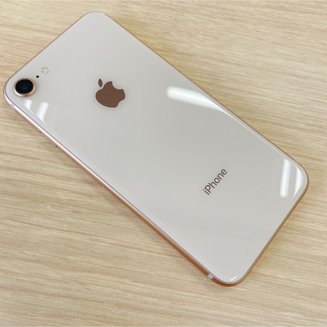 iPhone(アイフォーン)のiPhone8 本体　たむ様専用 スマホ/家電/カメラのスマートフォン/携帯電話(スマートフォン本体)の商品写真