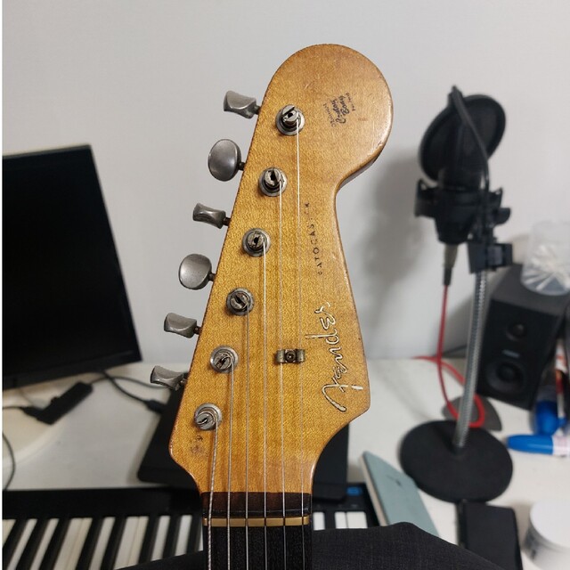 Fenderボディカスタムギター | hartwellspremium.com