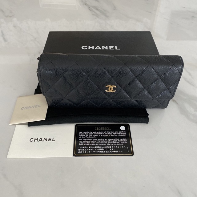 CHANEL(シャネル)のCHANEL長財布 レディースのファッション小物(財布)の商品写真