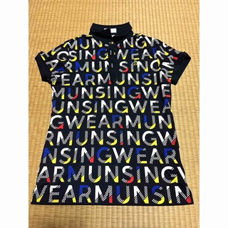 Munsingwear - 【吸汗速乾】鹿の子総柄ロゴプリント半袖シャツ　ポロシャツ