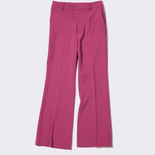 ユニクロ(UNIQLO)の新品ドレープフレアパンツピンク股下75センチ(カジュアルパンツ)