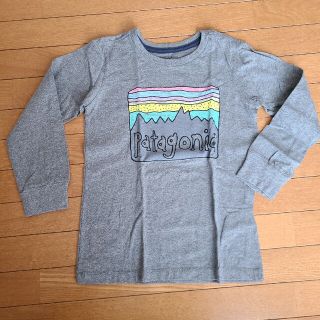 パタゴニア(patagonia)の5Tサイズ　ロンティ　グレー(Tシャツ/カットソー)