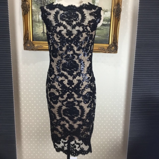 新品☆ TADASHI SHOJI サイズ4Ｐ　ブラック