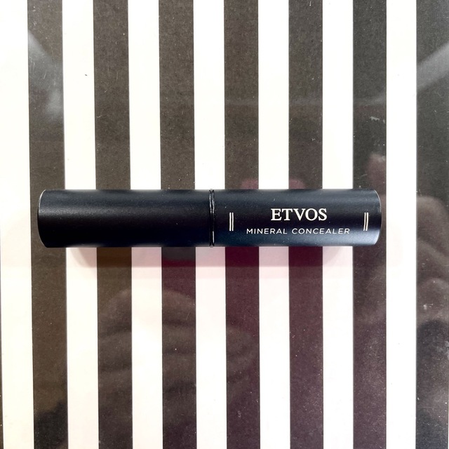 ETVOS(エトヴォス)のETVOS エトヴォス ミネラルコンシーラー スティック　ライトベージュ コスメ/美容のベースメイク/化粧品(コンシーラー)の商品写真