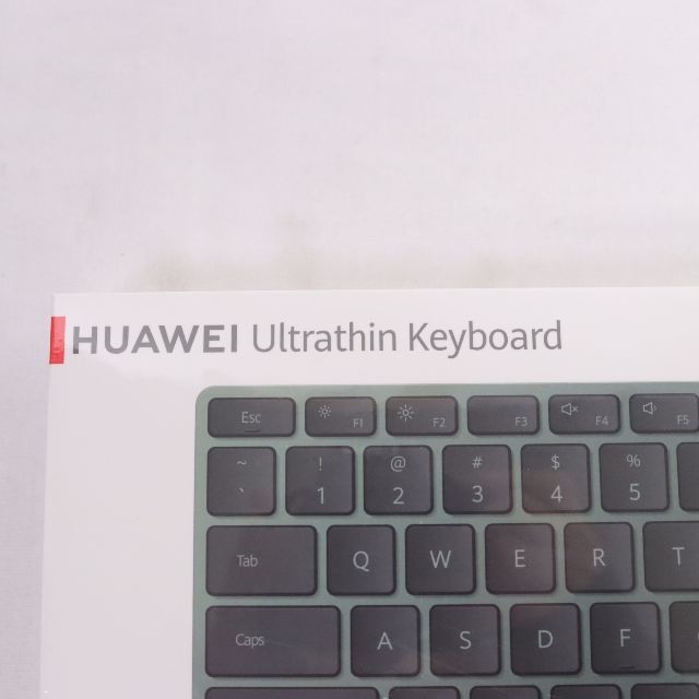 HUAWEI(ファーウェイ)のHUAWEI　Ultra Keyboad　キーボード　ブラック　未使用品 スマホ/家電/カメラのPC/タブレット(PC周辺機器)の商品写真