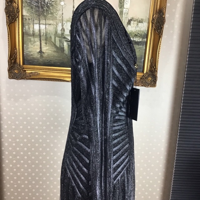 再再再..販 新品☆ TADASHI SHOJI ブラック サイズ 8 (T63) - 通販