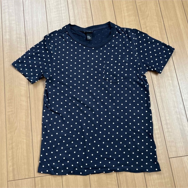 H&M(エイチアンドエム)のH&M / ドット柄Tシャツ メンズ XS ネイビー 水玉 メンズのトップス(シャツ)の商品写真