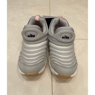 ナイキ(NIKE)の新品★NIKEダイナモフリー22.0(スニーカー)