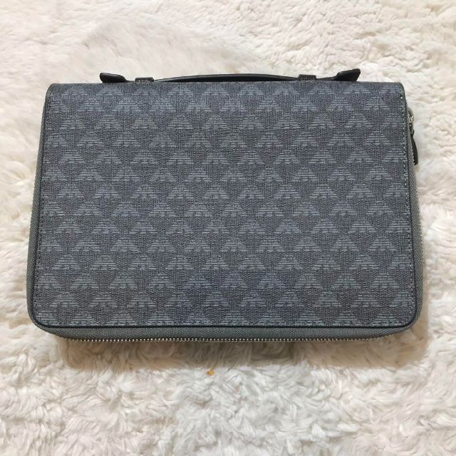 アイボリー×レッド 【未使用級】エンポリオアルマーニ クラッチバッグ