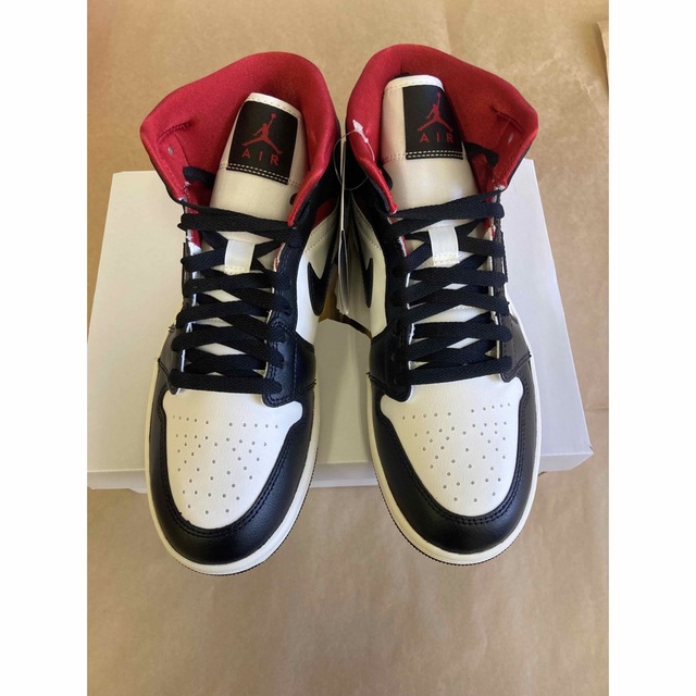 Jordan Brand（NIKE）(ジョーダン)のNike WMNS Air Jordan 1 Mid Black/Gym Red レディースの靴/シューズ(スニーカー)の商品写真