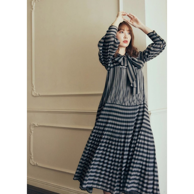 Herlipto Bow Pleated Long Dressワンピース